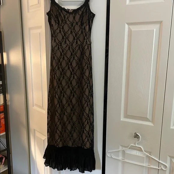 Commense Black and Cream Sleeveless Sheath Maxi Dress - Picture 1 of 6